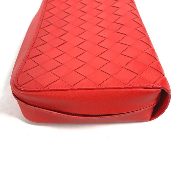 BOTTEGA VENETA Intrecciato Leather Clutch Bag Strap Tomato Red - Picture 3 of 9